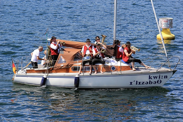 己的行为负 己的行为负