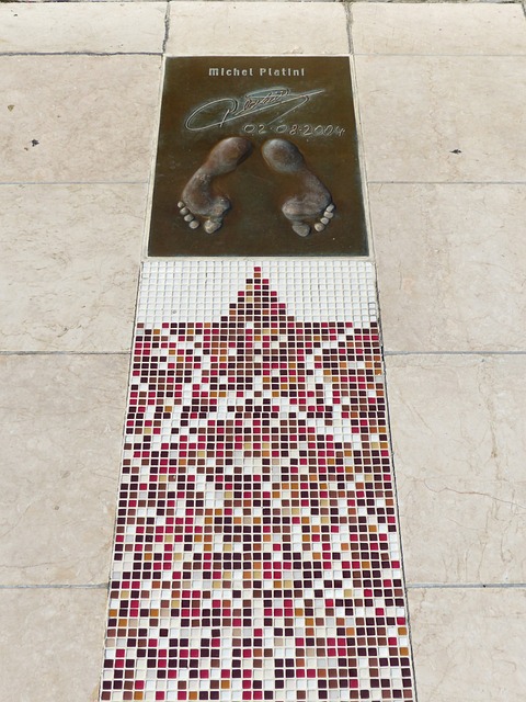 曼城边锋里 曼城边锋里